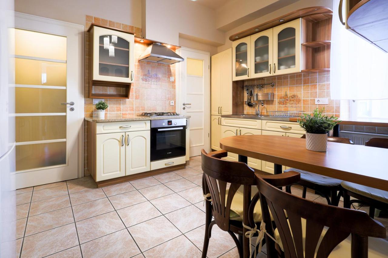 Downtown Vintage Home By Bella Βουδαπέστη Εξωτερικό φωτογραφία